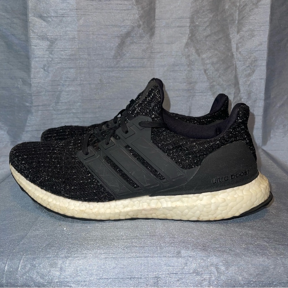 Women's Adidas UltraBoost 4.0 Core Black Cloud White Size 9.5 F36125